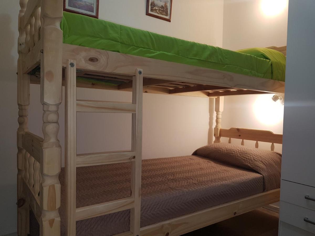 Habitacion Con Bano Privado Un Piso Por Escalera Buenos Aires Exterior foto